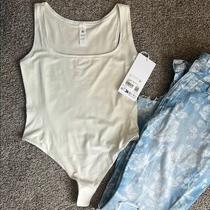 Lululemon Square Neck Sleeveless Bodysuit